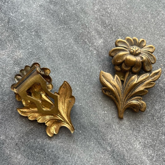 Vintage 40s Flower Shoe Clips - Picture 4 of 4